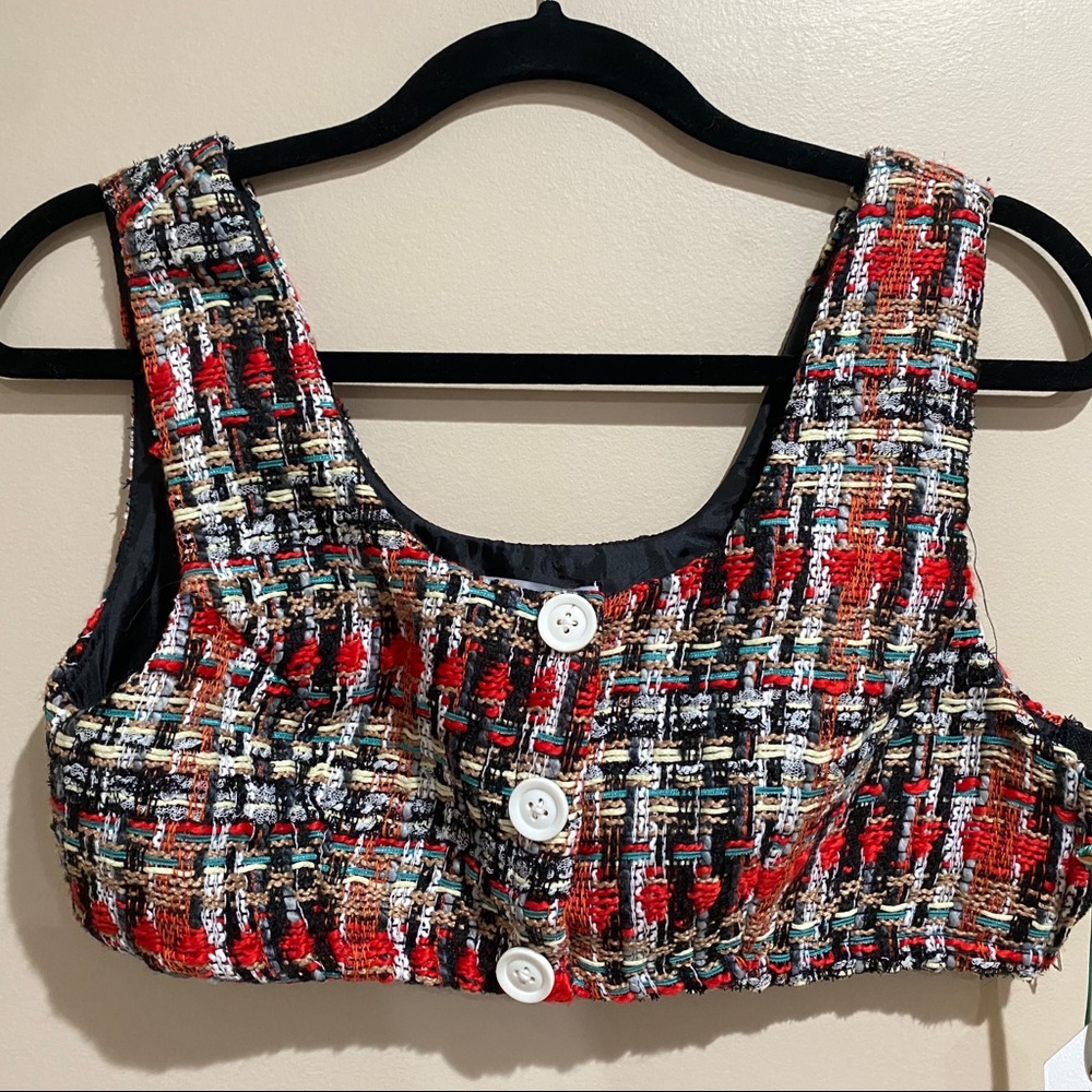 Ivory Rose Woven Croptop - Picture 3 of 5